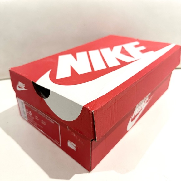 Nike Classic Cortez Black White Shoes - Picture 6 of 7